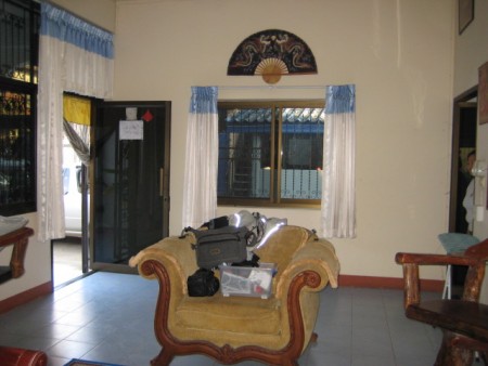 2-Bd house with 2 separate guesthouses, Doi Hang