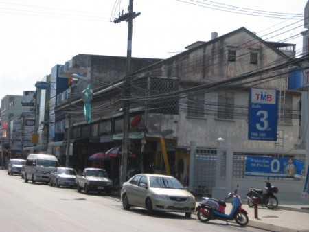 Prime property on one of Chiang Rai s busiest streets
