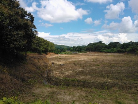 Large plot in Mae Fah valley suitable for development