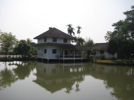 2-story home in Wiang Chai