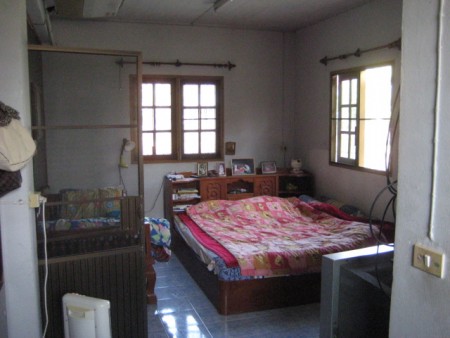2-story home in Wiang Chai