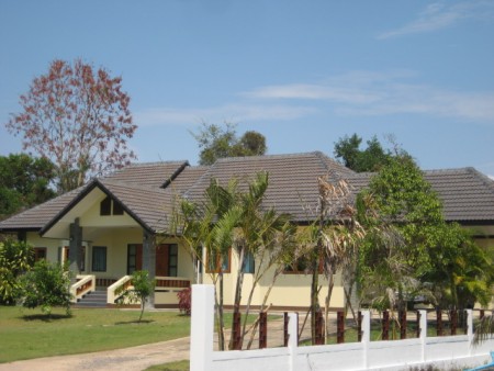 Residential development near golf course