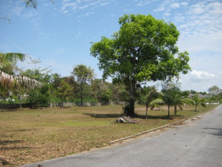 Residential development near golf course