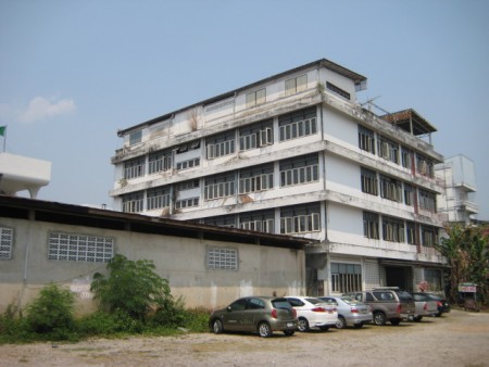 Old hotel in center of town, one of Chiang Rai s first hotel