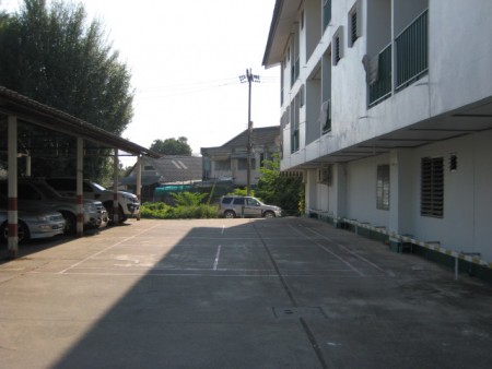 Apartment building next to Central Plaza