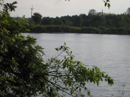4 rai in Hua Doi next to scenic lakes