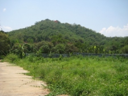 400 sq m plots for sale near retreat center, scenic area
