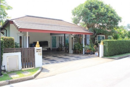 House with pool in up-scale neighborhood