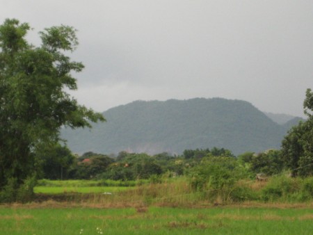 8 rai in central location with nice views