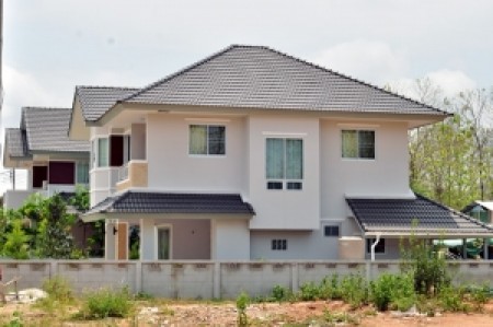 3-bedroom home in secure development