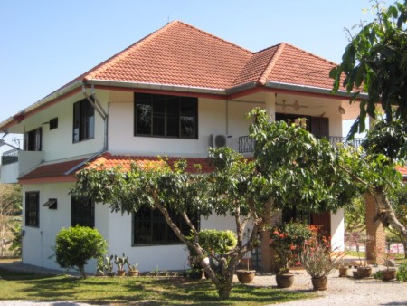 3-bedroom with pool in Mae Yao