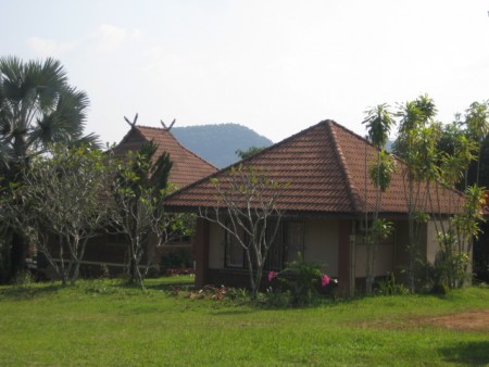 3 villas in a compound on Huay Plakang